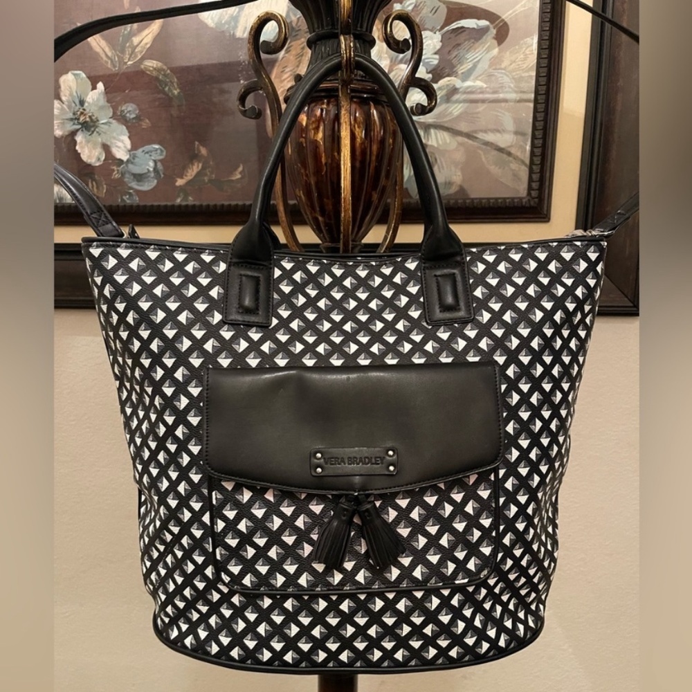 Vera Bradley shoppers purse